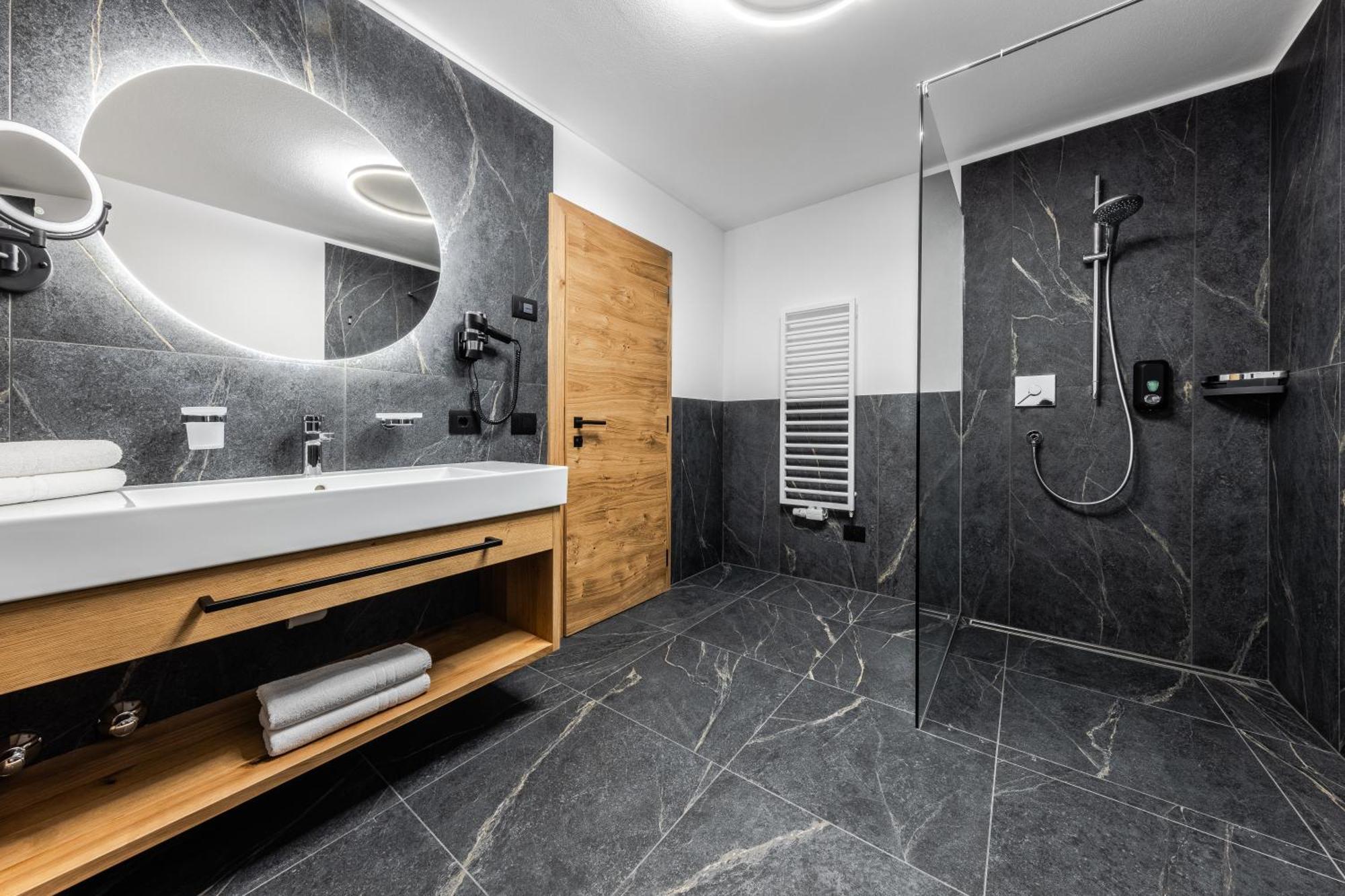 Hotel Ciasa Tamá La Villa  Bagian luar foto